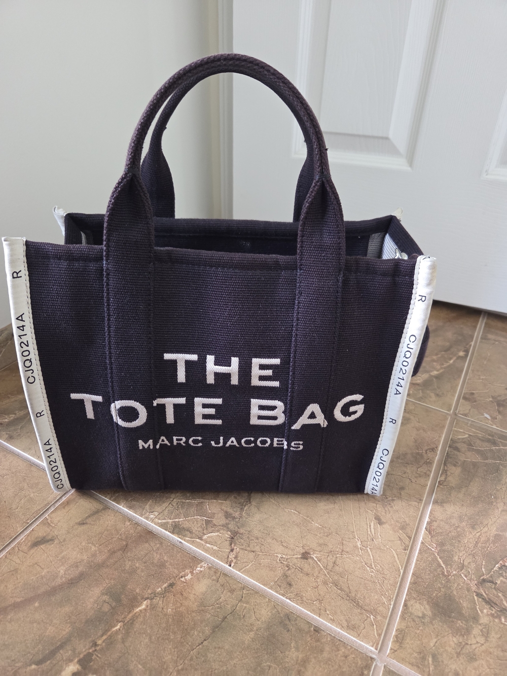 Marc Jacobs Black Canvas 'The Tote Bag' with White Logo - Picture 1 of 5